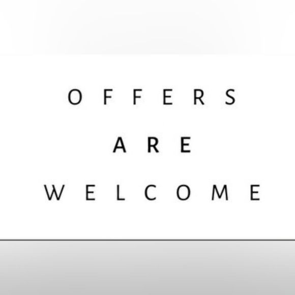 🎒🛍👝 - Picture 1 of 1